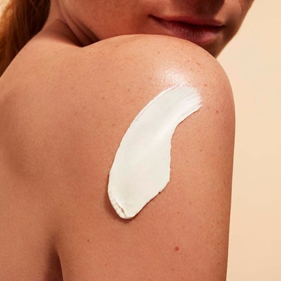 Clarins Crema Solar Hidatante Corporal SPF 50+ 150ml 1