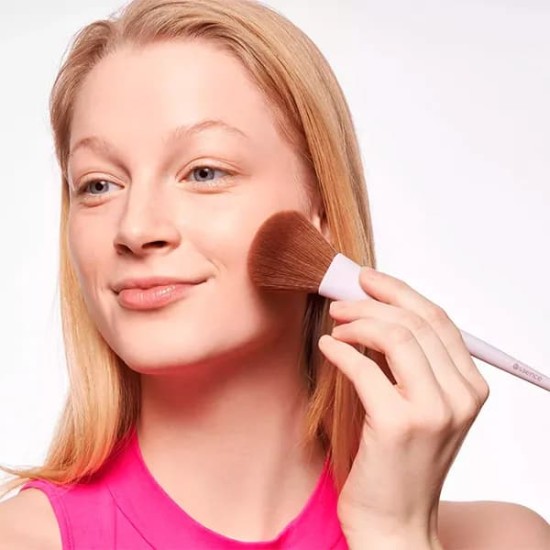 Essence Brocha Powder Brush 2