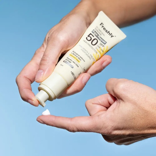 FRESHLY COSMETICS D+ Natural Suncare Age-Repair Spf50 50Ml 4