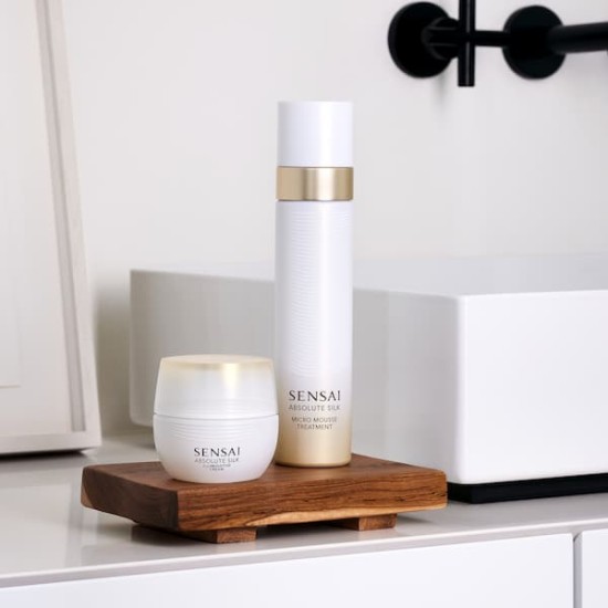 Sensai Absolute Silk Illuminative Cream 40Ml 3