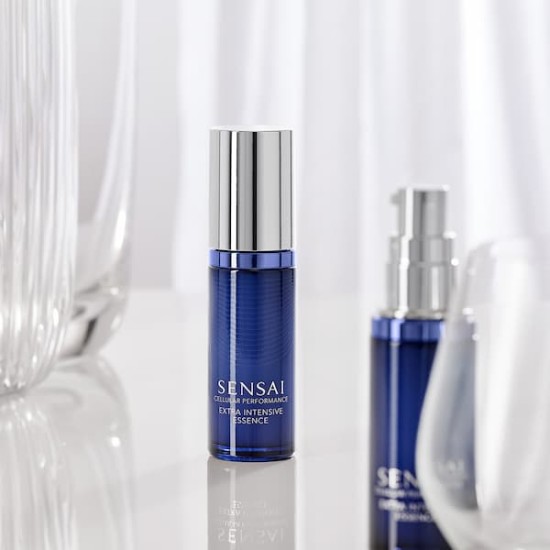Sensai Celllular Extra Intensive Essence 40Ml 2
