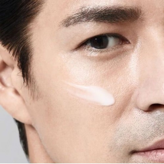 Shiseido Men Energizing Moisturizer Extra Light Fluid 100Ml 2