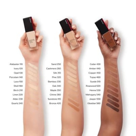 Shiseido Synchro Skin Radiant Lifting Foundation 220 Linen 2
