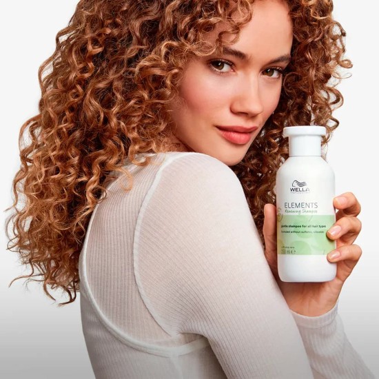 Wella Professionals Elements Renewing Champú 250ml 1