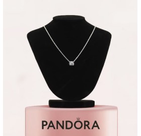 Regalo Pandora Collar