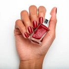 ESSIE Gel Couture New 509 Paint The Grow Red 3