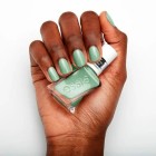 ESSIE Gel Couture New 551 Bling 4